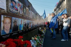 Kilkuset cudzoziemców, w tym mieszkający w Kijowie Polacy, przeszło ulicami ukraińskiej stolicy