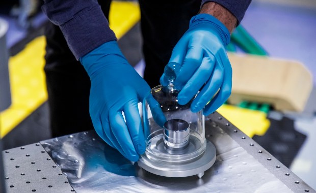 Kilogram, amper i mol. Naukowcy przyjęli nowe definicje miar