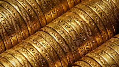 Kilogramowa złota moneta z podobizną Elżbiety II na aukcji