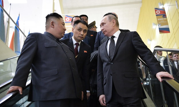 Kim Dzong Un i Władimir Putin /	ALEXEY NIKOLSKY / SPUTNIK / KREMLIN POOL /PAP/EPA