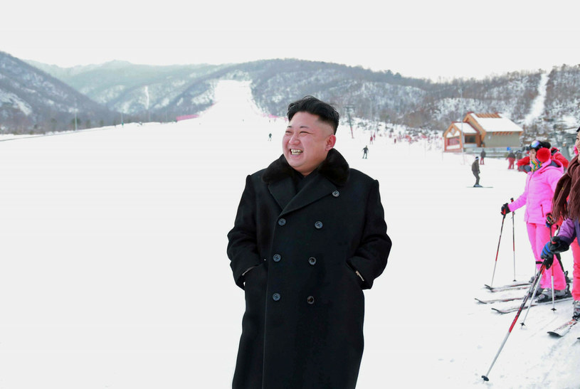 Kim Dzong Un na stoku ośrodka narciarskiego Masikryong /AFP/East News