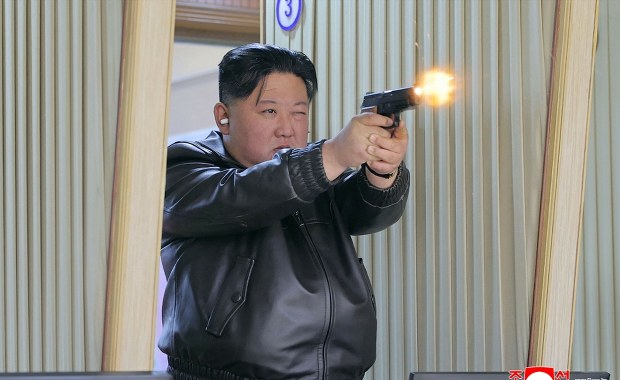 Kim Dzong Un się rozkręca. Korea Płn. wystrzeliła salwę pocisków