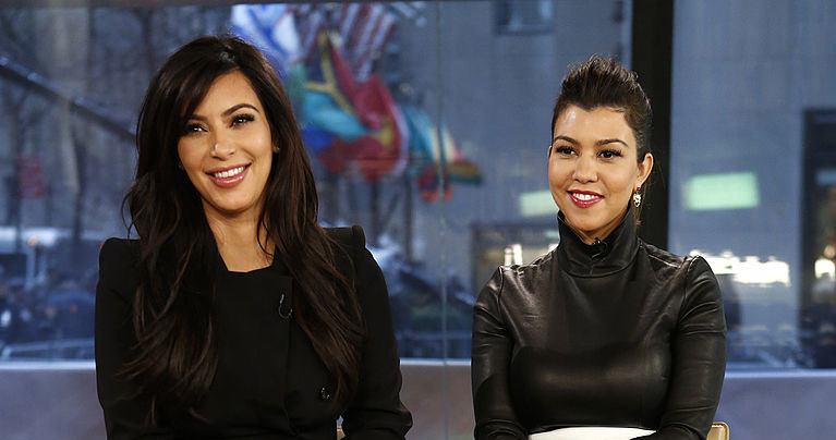 Kim i Kourtney Kardashian /Peter Kramer/NBCU Photo Bank/NBCUniversal /Getty Images