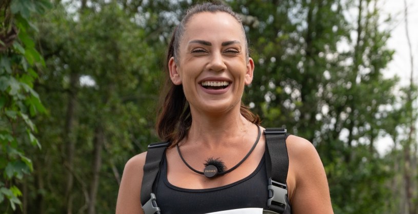 Kim jest Karolina z "Farmy"? Od początku budzi emocje