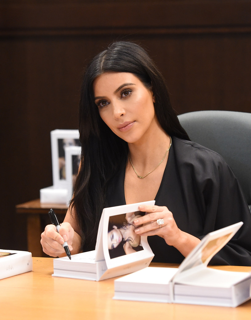Kim Kardashian na promocji swojej książki /Jason Merritt /Getty Images