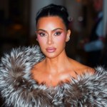 Kim Kardashian niczym z serialu o średniowieczu. Co założyła?