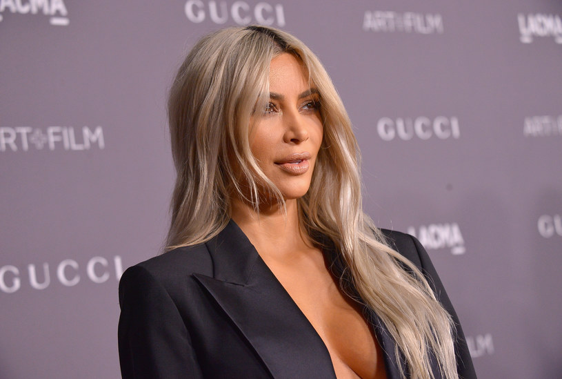 Kim Kardashian niedawno trzeci raz została mamą /Getty Images