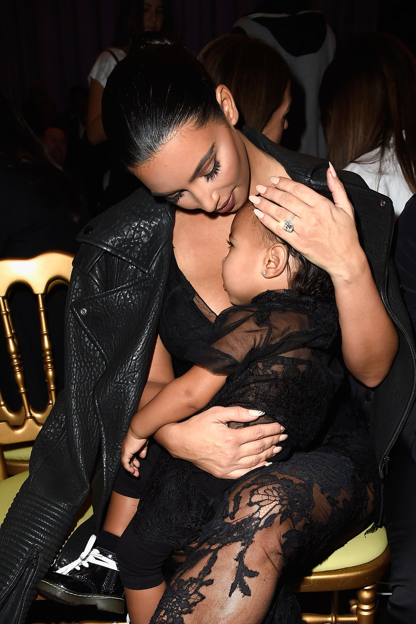 Kim Kardashian z córką /Getty Images