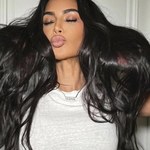 Kim Kardashian znów odsłoniła wdzięki na Instagramie. W komentarzach poruszenie