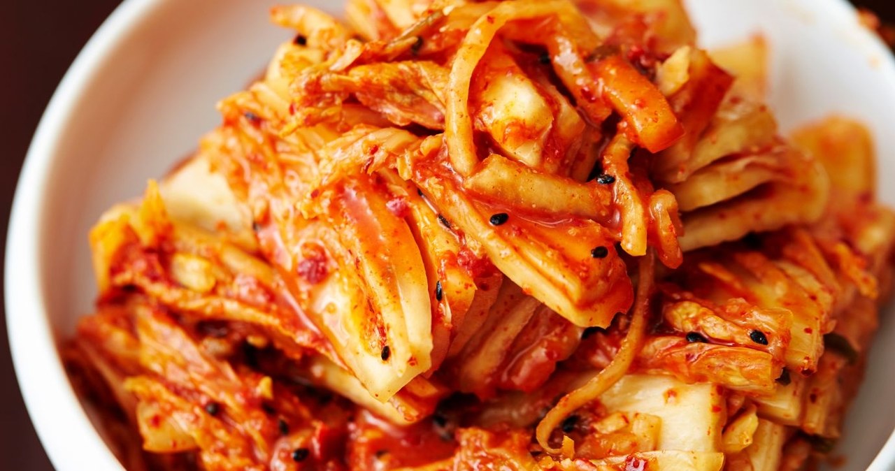 Kimchi to azjatycka kiszonka, która usprawnia pracę jelit /123RF/PICSEL