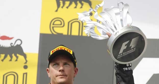 Kimi Räikkönen na podium GP Węgier /Informacja prasowa