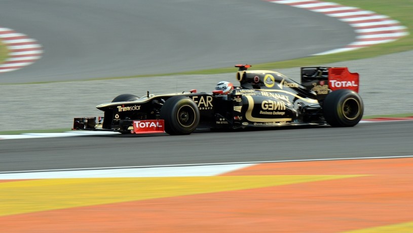 Kimi Raikkonen w tym sezonie wyciska z bolidu Lotusa wszystko, co się da /AFP