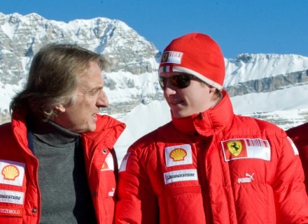 Kimi  Raikkonen  (z prawej) /AFP