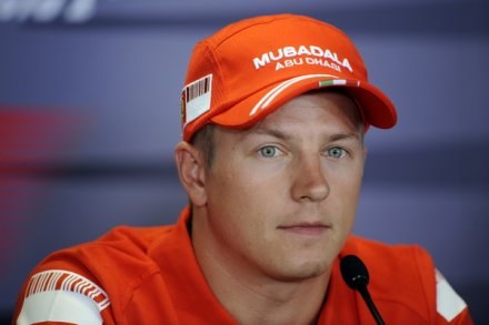 Kimi Raikkonen zarabia najwięcej /AFP