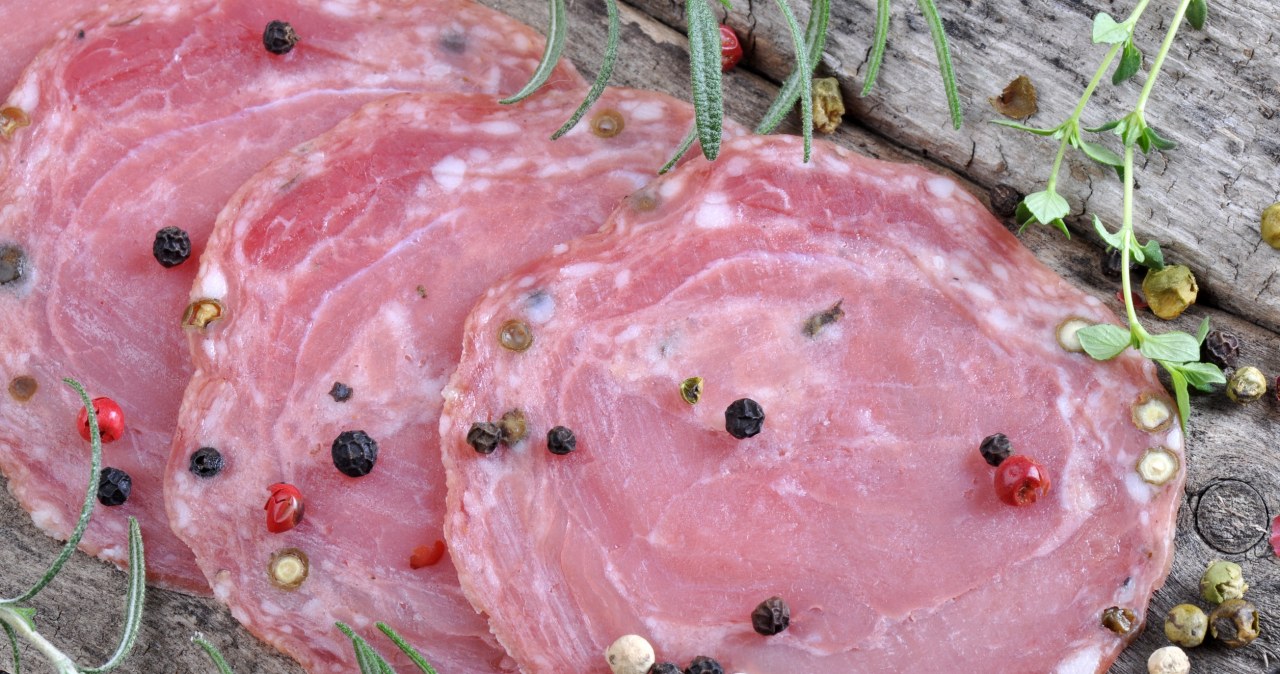 Kindziuk to smaczna wędlina z mięsa wieprzowego /wawritto /123RF/PICSEL