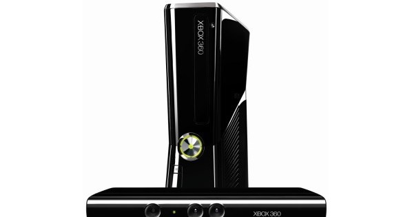 Kinect na tle konsoli Xbox 360 - zdjęcie /Informacja prasowa