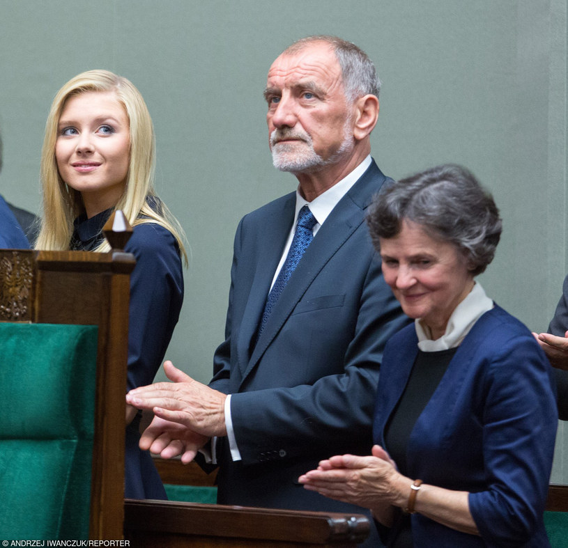 Kinga Duda z dziadkiem Janem Dudą i babcią Janiną Milejską-Dudą /Robert Frankinski /Reporter