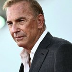 Kinowy amant ledwie co stracił majątek podczas rozwodu. Już przyłapano go z pięknością