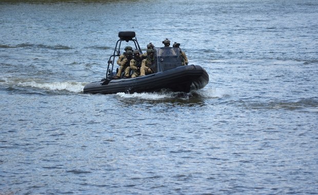 Kirby: Nadal poszukujemy dwóch komandosów Navy Seals