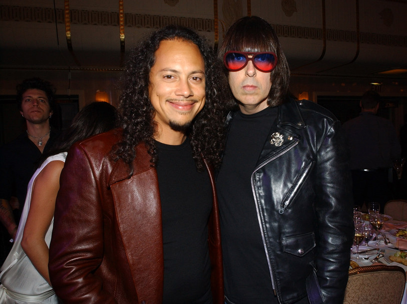 Kirk Hammett z Metalliki i Johnny Ramone, 18 marca 2002 r. /KMazur /Getty Images
