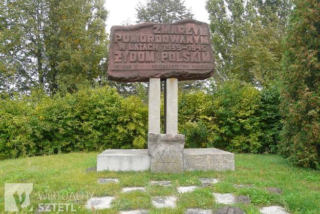 Kirkut w Płońsku (obelisk przed wywiezieniem). Fot. Sławomir Topolewski sztetl.pl /