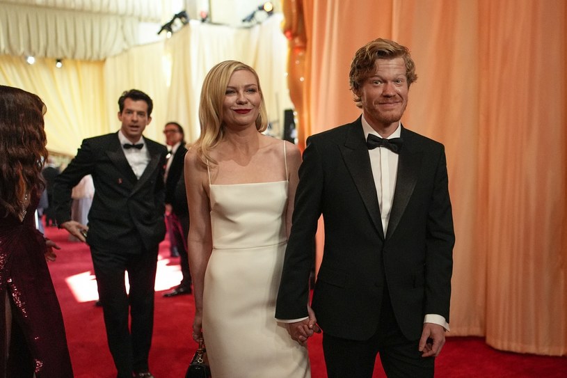 Kirsten Dunst w towarzystwie męża na gali Oscarów. /John Locher/Invision/East News /East News