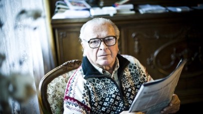 Kiszczak jest transportowany na przymusowe badania lekarskie