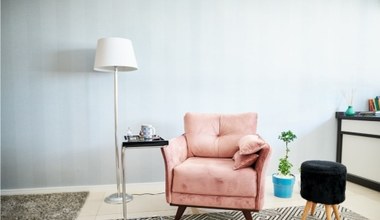 Klasyczne czy nowoczesne? Wybieramy fotele do pokoju