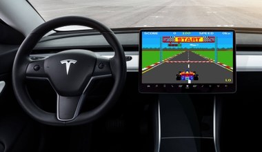 Klasyczne gry w samochodach Tesla