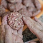 Klasyczne mielone pójdą w odstawkę. Podkarpackie hreczanyki to niebo w gębie