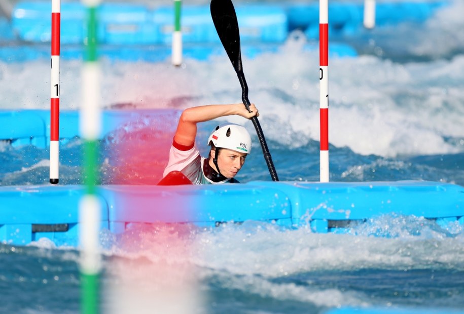 Klaudia Zwolińska w eliminacjach K1 rywalizacji kajakarek górskich / 	Leszek Szymański    /PAP