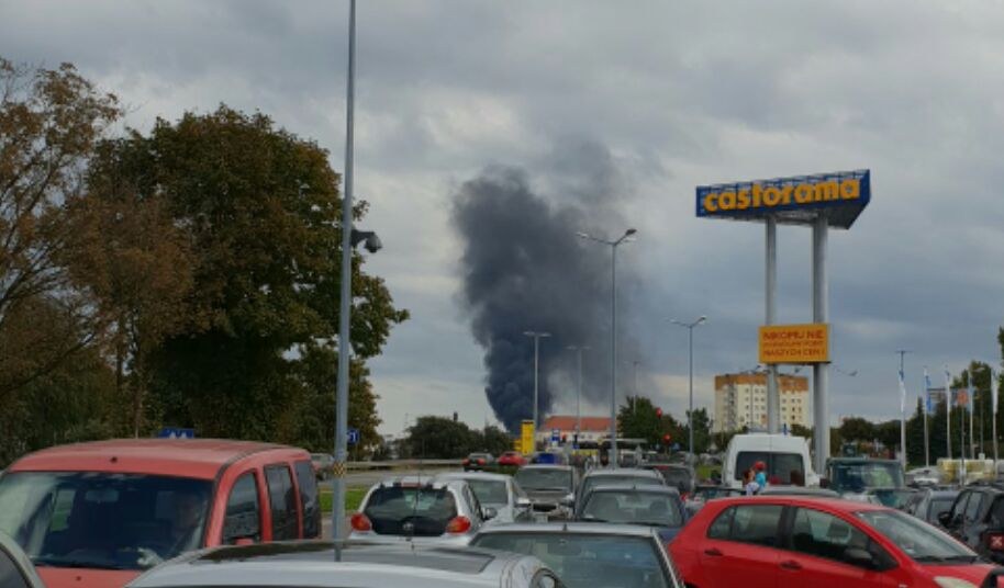 Kłęby czarnego dymu nad Rumią /Gorąca Linia RMF FM