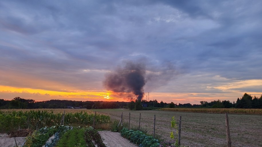 Kłęby dymu nad płonącym składowiskiem /Gorąca Linia RMF FM