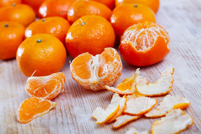 Klementynki dostarczają nie tylko witaminy C. Są też cennym źródłem potasu /123RF/PICSEL