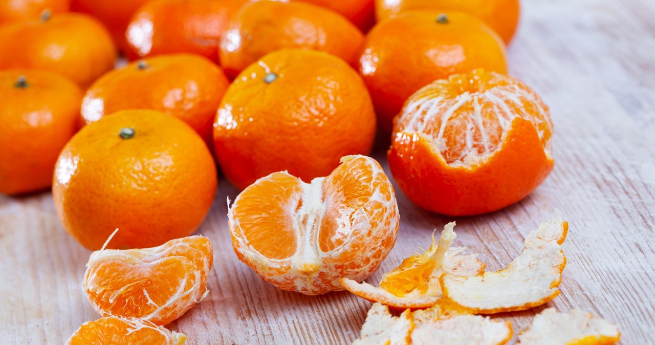 Klementynki dostarczają nie tylko witaminy C. Są też cennym źródłem potasu /123RF/PICSEL