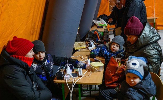 Kliczko apeluje o opuszczenie Kijowa, gromadzenie wody. Warszawa wysyła pomoc