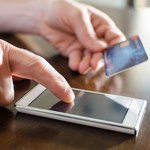 Klienci bankowości mobilnej narażeni na ataki cyberprzestępców! Nowy raport McAfee Labs