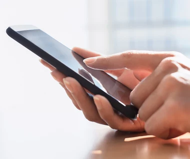 Klienci Santandera namierzani. Dostają takie niepokojące SMS-y