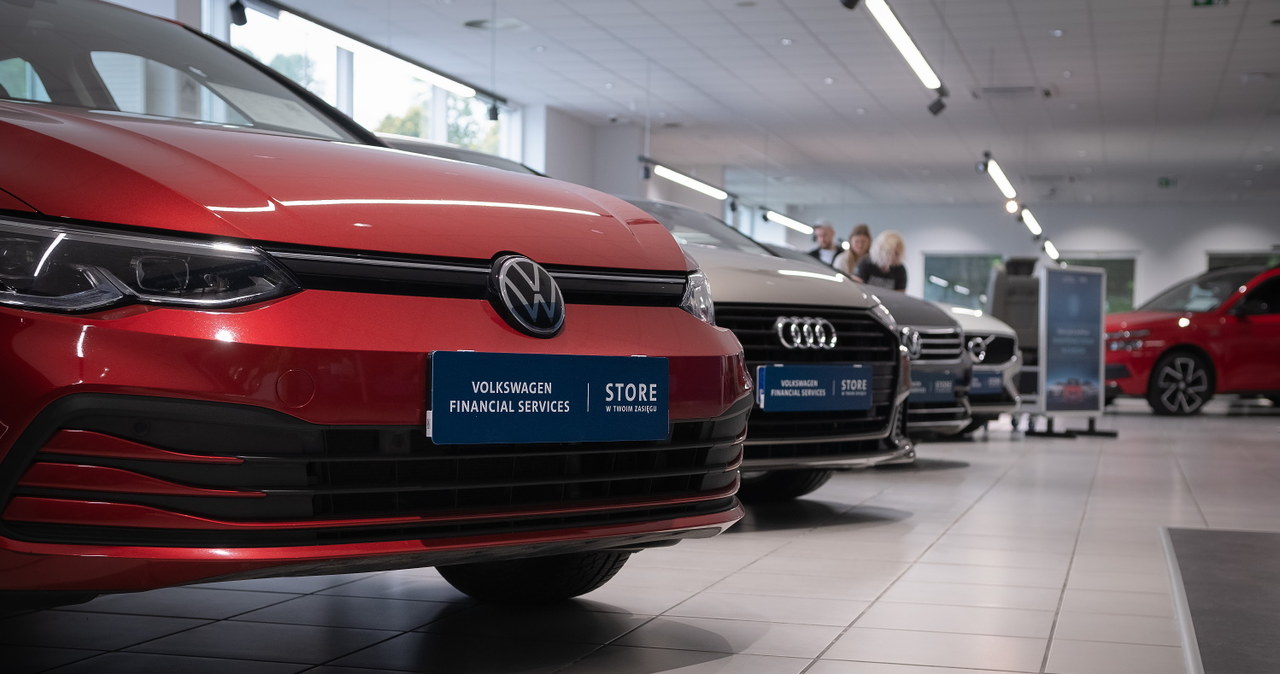 Klienci Volkswagen Financial Services Store mogą liczyć na poradę eksperta /materiały promocyjne