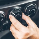 Klimatyzacja w samochodzie jesienią: Co kierowcy robią źle i jak to naprawić