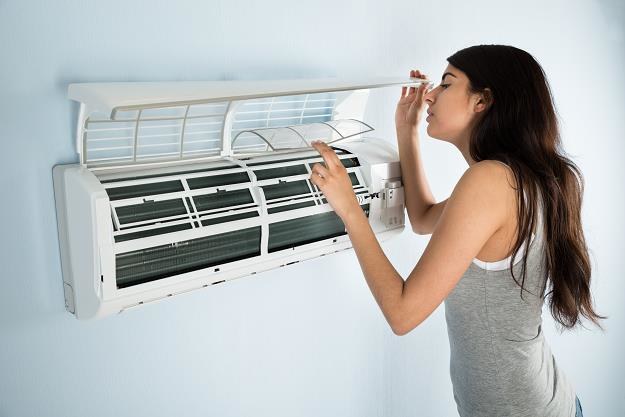 Klimatyzowane mieszkania stają się coraz popularniejsze /&copy;123RF/PICSEL