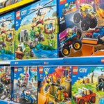 Klocki Lego za grosze w Biedronce! W sklepach sieci pojawiły się rozchwytywane zestawy