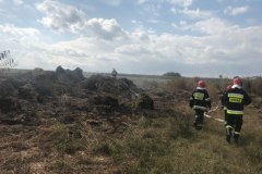 Kłodnica Górna: Strażacy od niedzieli nie mogą się uporać się z pożarami słomy