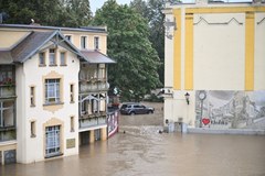 Kłodzko pod wodą. Dramatyczna sytuacja w mieście [ZDJĘCIA]