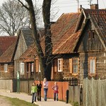 Klon — najstarsza drewniana wieś w Polsce z ciekawą historią 