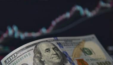 Kłopoty waluty Amerykanów. Fed obniżając stopy może zaszkodzić dolarowi