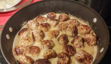 Klopsiki jak ze sklepu meblowego, ten smak zachwyca. Moja rodzina się zajada