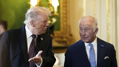 Kłótnia o miecz - prezent dla króla Karola III. Dyrektor rezygnuje