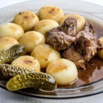 Kluski śląskie będą delikatne i puchate jak poduszeczki. Wystarczy dodać od ciasta