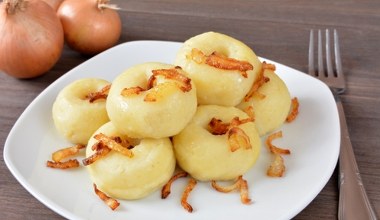 Kluski śląskie nigdy więcej nie wyjdą gumowe. Wystarczy pamiętać o tym 